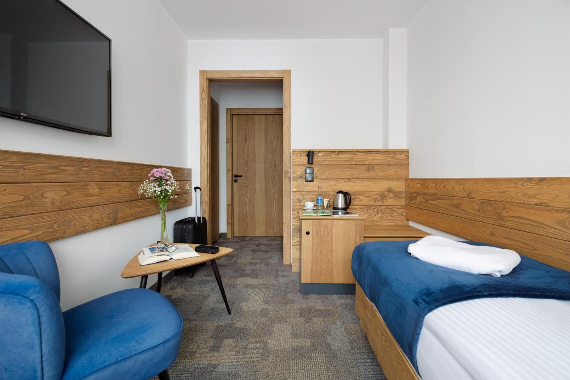 Single Room Mountain View
